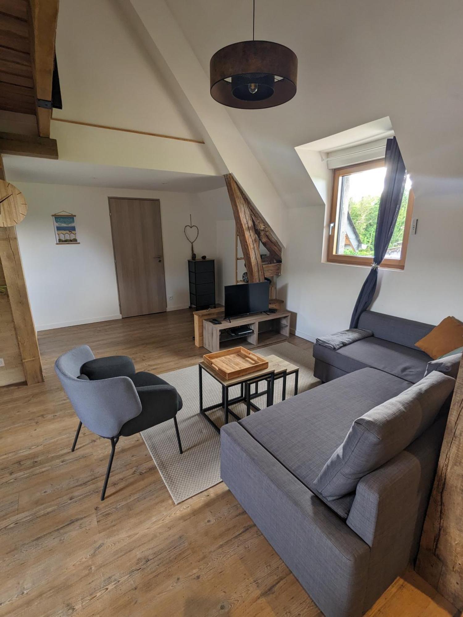 Appartement Au Calme Entre Terre Et Mer. Proche Honfleur Barneville-la-Bertran Exterior photo